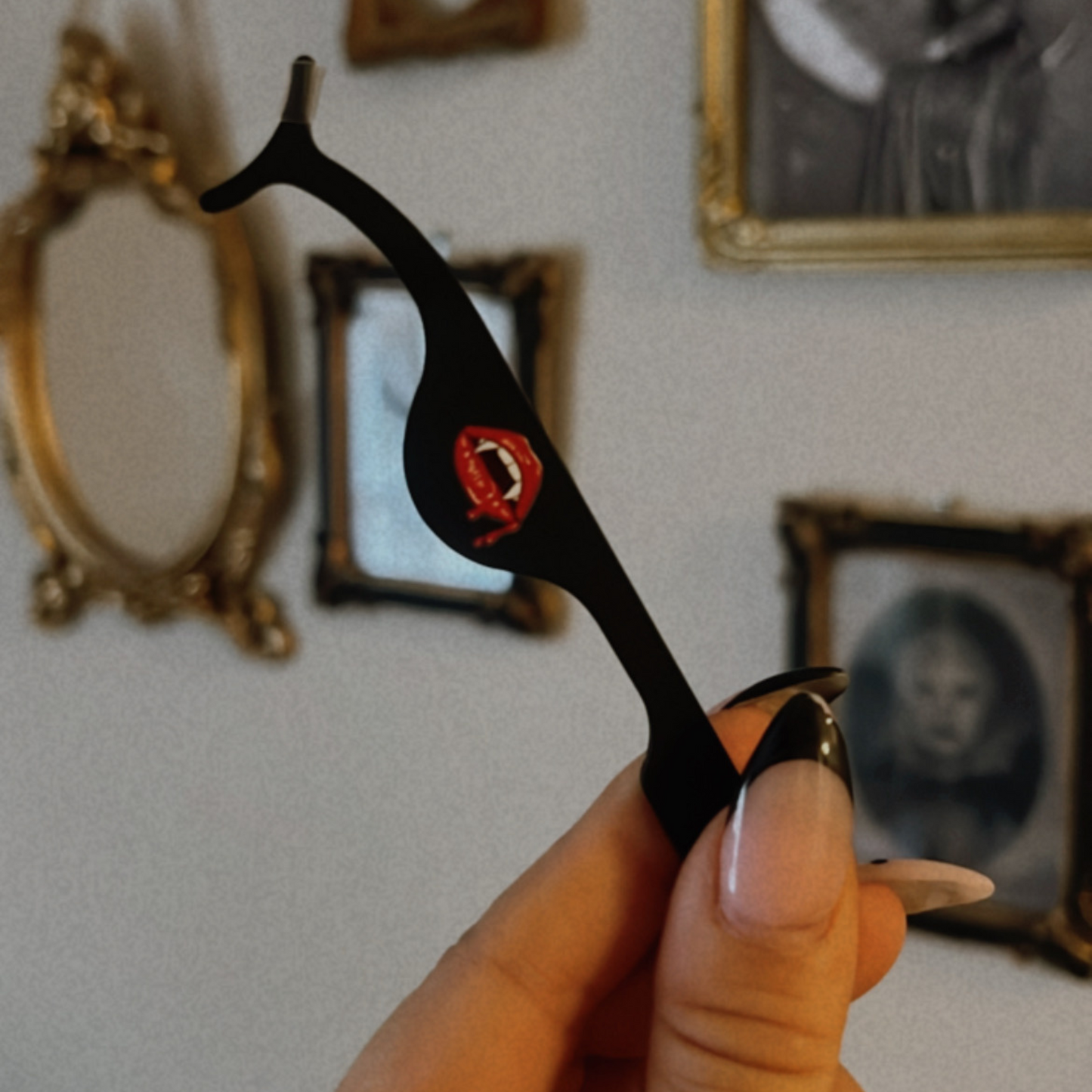 Vampire Stake Eyelash Tweezers