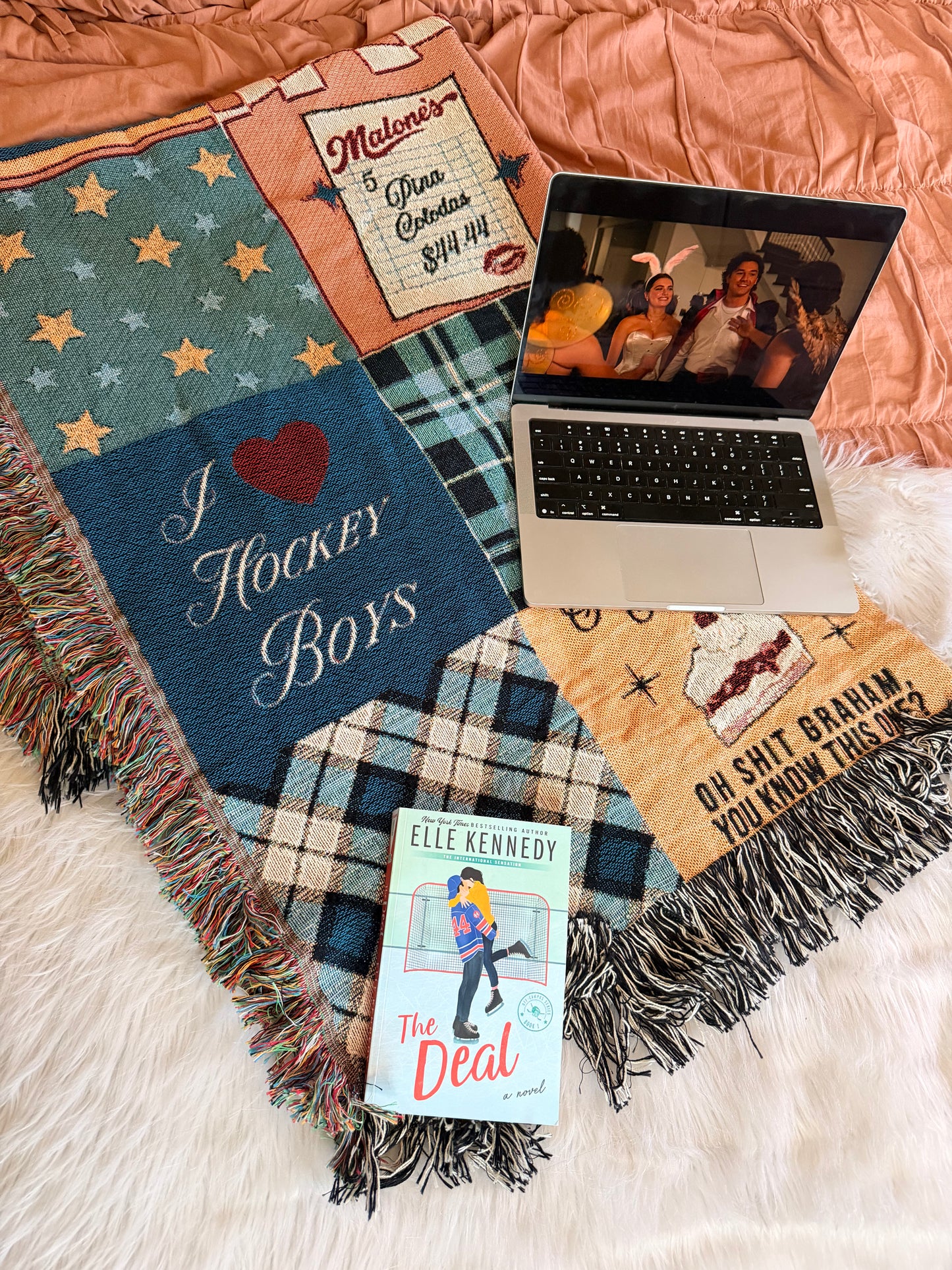 Puck Bunny Woven Blanket