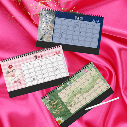 2025's Version Desk Calendar