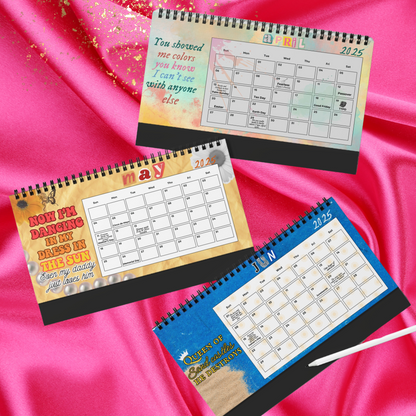 2025's Version Desk Calendar