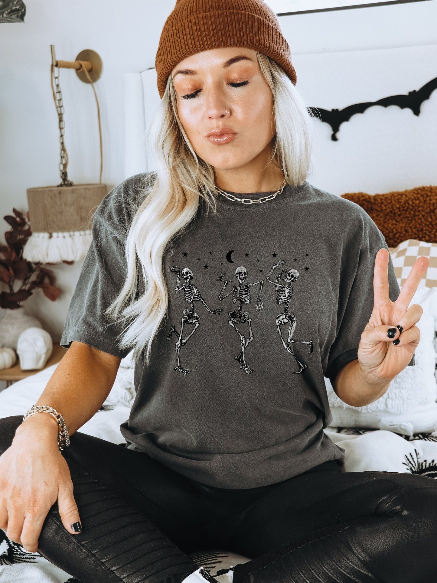 Dancing skeleton shirt,  Skeleton T-shirt, Halloween shirt, Fall apparel, Spooky shirt, Spooky aesthetic clothing
